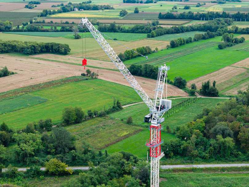 Raimondi stellt auf der Conexpo in Las Vegas erstmals den vollelektrischen Terex-Wippkran CTL 712-45 vor. | Foto: Terex Tower Cranes