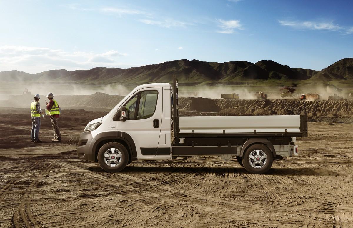 Der Dieselmotor im Fronttriebler Fiat Ducato leistet 120 bis 180 PS. Die Erdgas-Variante flog aus dem Programm. Dafür gibt es einen E-Ducato – aber vorerst nur als Kastenwagen. | Foto: Fiat