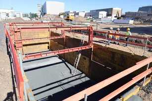 Zentimeterarbeit für einen 226-Kubikmeter-Tank