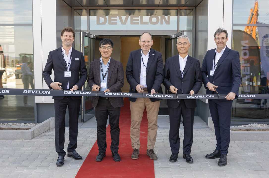 Develon eröffnet Vertriebs- und Servicezentrum in Mannheim