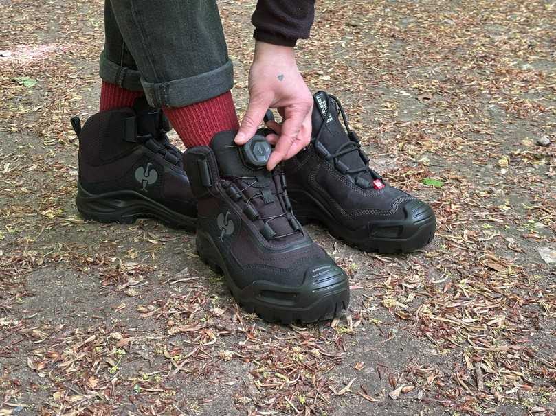 Der Kastra II mid verfügt über den Boa-Drehverschluss zur Schnürung, die mit einem Handgriff ultraschnelles An- und Ausziehen ermöglicht. | Foto: B_I Medien/Jacobsen Der Kastra II mid verfügt über den Boa-Drehverschluss zur Schnürung, die mit einem Handgriff ultraschnelles An- und Ausziehen ermöglicht. | Foto: B_I Medien/Jacobsen