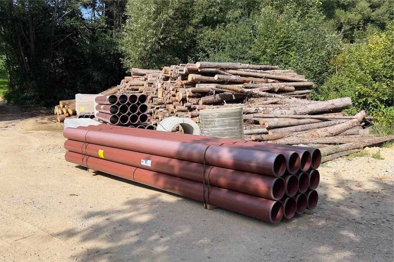 Insgesamt rund 2,5 km lang ist der neue Mischwasserkanal zwischen der Ortschaft March und der Kläranlage Regen. Zum Einsatz kommt dabei das HS-Kanalrohrsystem von Funke Kunststoffe. | Foto: Funke Kunststoffe Insgesamt rund 2,5 km lang ist der neue Mischwasserkanal zwischen der Ortschaft March und der Kläranlage Regen. Zum Einsatz kommt dabei das HS-Kanalrohrsystem von Funke Kunststoffe. | Foto: Funke Kunststoffe