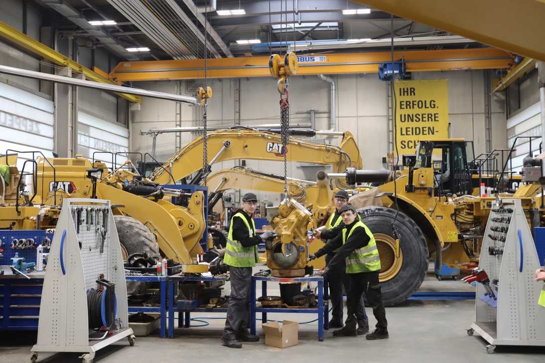 Zeppelin sucht Servicetechniker: Bewerbungsseminar mit rumänischen Absolventen