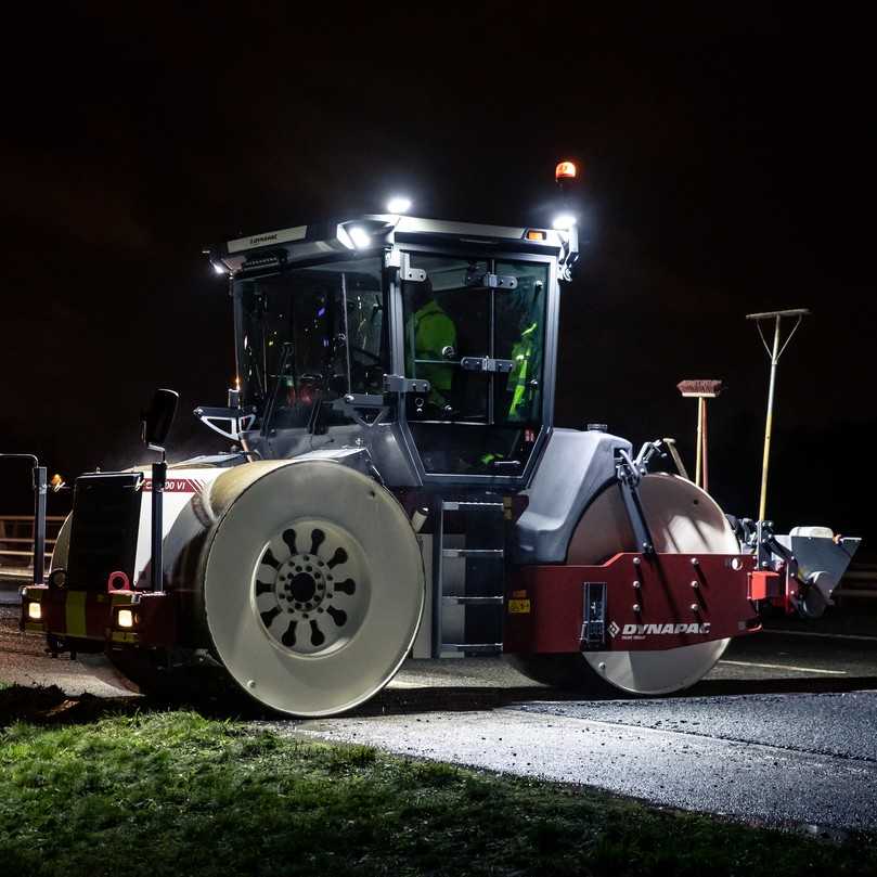 Für die Verdichtung von NTA empfiehlt Dynapac statische Walzen wie die CS 1400 VI. | Foto: Dynapac