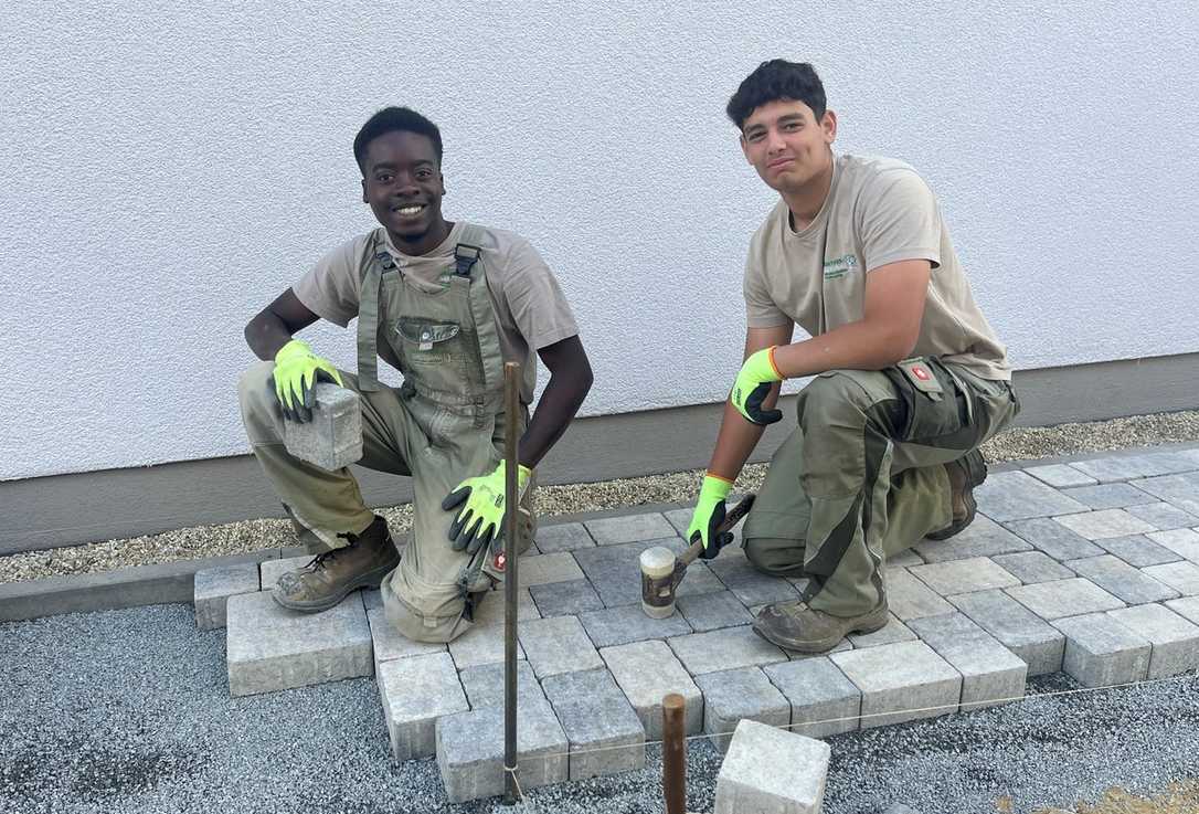 Namibischer Azubi zeigt: Integration im GaLaBau gelingt – trotz Bürokratie-Hürden