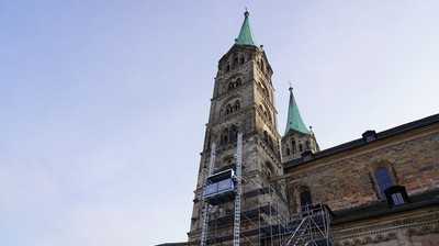Neue Transportbühne am Bamberger Dom