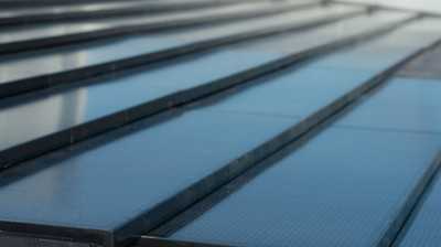 Erlus Energiedach: PV-Modul fügt sich nahtlos in die Ziegellogik ein