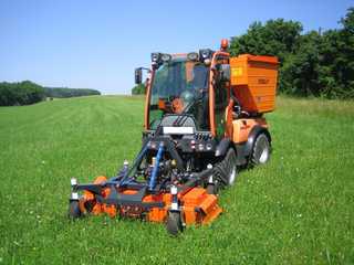 Neuer Insektenschreck ermöglicht Mähen und Absaugen in einem Schritt