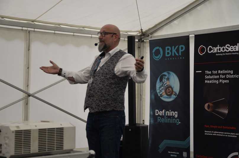 Startmoleküle, Wellenlängen, Reziprozität – Prof. Jörg Sebastian machte einen Ausflug in die Aushärtung/Polymerisation. | Foto: B_I/Valdix