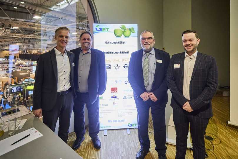 Die Referenten der GET-Fachtagung auf der InfraTech 2026 (v.l.): Christoph Königs, Dr. Ronald Möhlenbrock, Ulrich Bachon, Lukas Zerfaß | Foto: Jannik Hammes