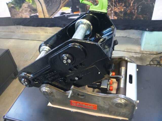 Der vollhydraulische Schnellwechsler mit OQ Auto Connection-Technologie ist eine der Neuheiten bei Steelwrist. Er ist kompatibel zu den weitverbreiteten OilQuick-Lösungen.