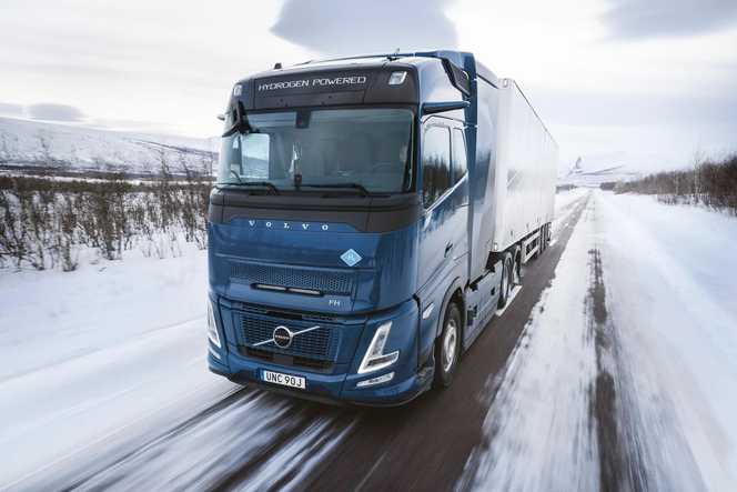 Wasserstoff-Verbrennungsmotor für Lkw besteht Praxistests