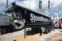 Kippsattel-Auflieger von Fliegl mit hohen Nutzlasten