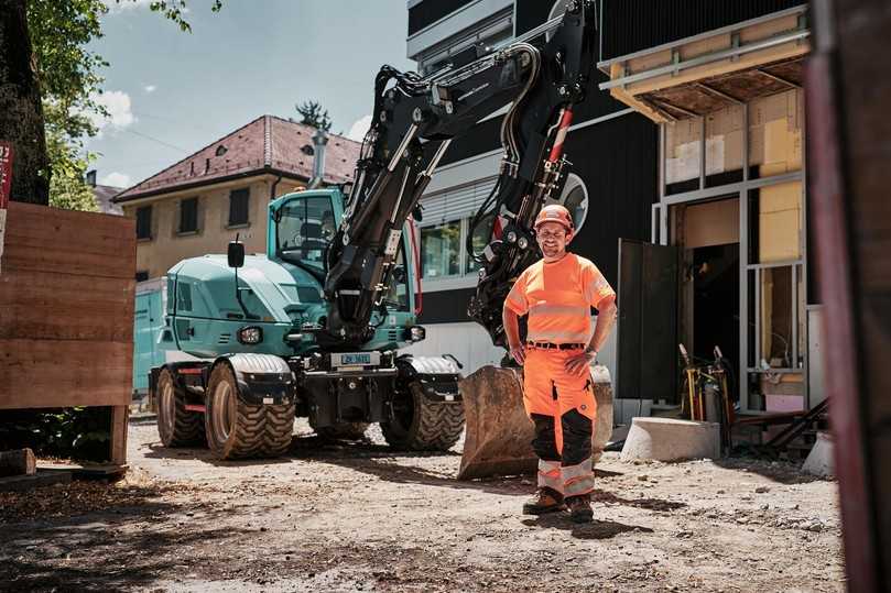 Bei der Schweizer Hofmann-Gruppe in Winterthur zeigt der EW100 seine Stärken auf innerstädtischen Baustellen. | Foto: Wacker Neuson