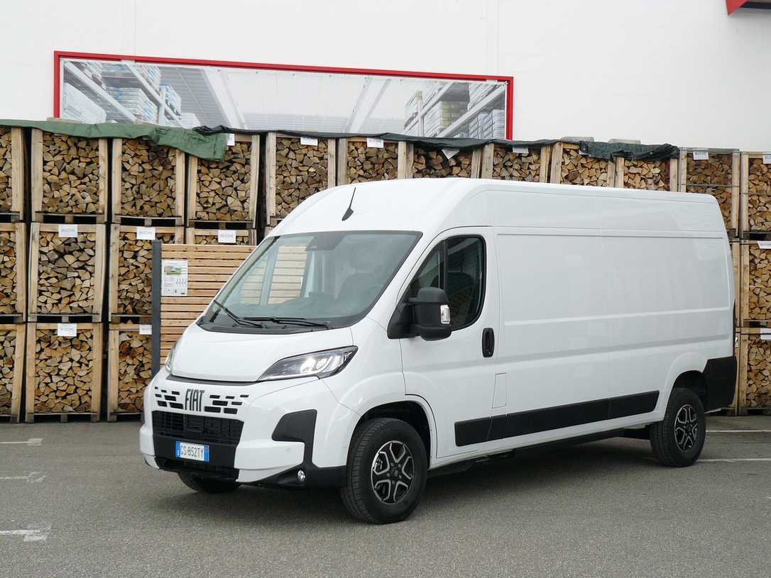Test Fiat E-Ducato: Ein E-Transporter für den GaLaBau Test Fiat E-Ducato: Ein E-Transporter für den GaLaBau