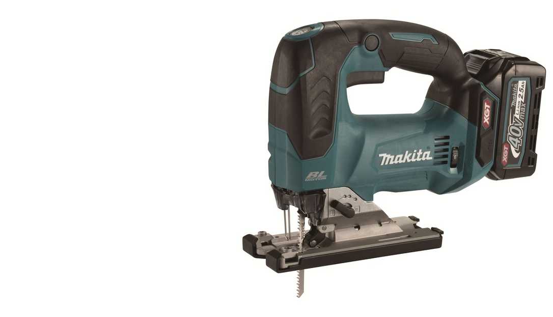 Garten im Herbst: Neue Pendelhubstichsäge von Makita für Heimwerker und Profis Garten im Herbst: Neue Pendelhubstichsäge von Makita für Heimwerker und Profis