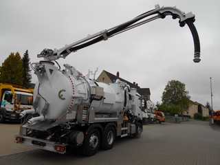 Schmidt zeigt ölnebelfreien Saugaufbau mit Vakuumgebläse