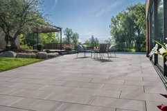 Kann Chara: Neue Terrassenplatte mit Rutschhemmung R13