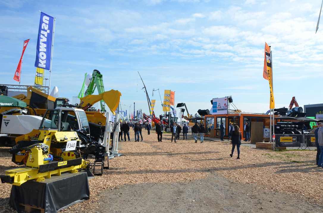 Messe RATL RecyclingAktiv & TiefbauLive Karlsruhe zieht 10.000 Besucher an Messe RATL RecyclingAktiv & TiefbauLive Karlsruhe zieht 10.000 Besucher an