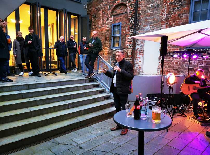 Begrüßung der Gäste und Teilnehmer zum Erfahrungsaustausch im Schabbell (Stadtgeschichtliches Museum der Hansestadt Wismar) durch Prof. Jens Hölterhoff | Foto: GSTT Begrüßung der Gäste und Teilnehmer zum Erfahrungsaustausch im Schabbell (Stadtgeschichtliches Museum der Hansestadt Wismar) durch Prof. Jens Hölterhoff | Foto: GSTT