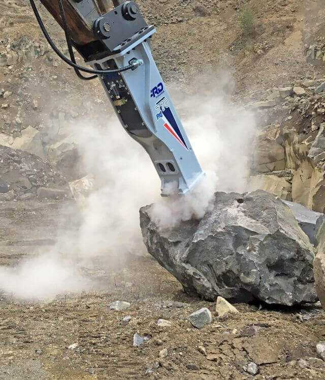 FRD auf der Steinexpo: Großer Hammer statt Sprengung