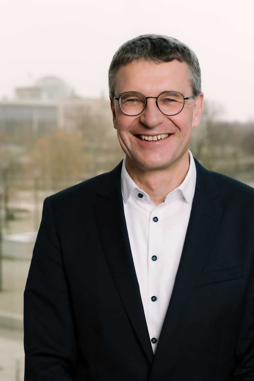 Dr. Wolf Merkel ist Vorstand – Ressort Wasser beim Deutschen Verein des Gas- und Wasserfaches e. V. (DVGW). | Foto: DVGW / Annette Koroll Dr. Wolf Merkel ist Vorstand – Ressort Wasser beim Deutschen Verein des Gas- und Wasserfaches e. V. (DVGW). | Foto: DVGW / Annette Koroll