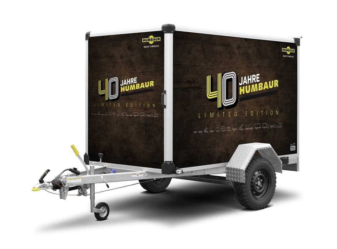 Humbaur-Jubiläum: 40 Jahre Anhänger für Bau und Transport Humbaur-Jubiläum: 40 Jahre Anhänger für Bau und Transport