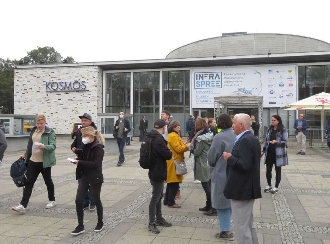 Erste InfraSPREE: Erfolgreicher Auftakt im Kosmos in Berlin Erste InfraSPREE: Erfolgreicher Auftakt im Kosmos in Berlin