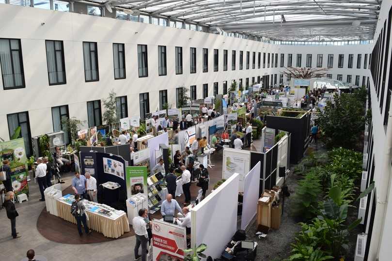 Die Fachausstellung zählte rund 60 Aussteller. | Foto: Bundesverband GebäudeGrün