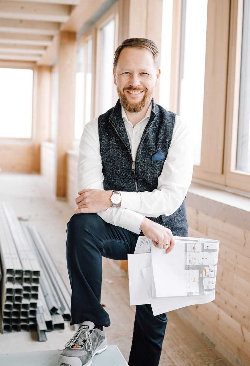 Dr. Peter Burnickl ist Geschäftsführer der Pro Bauherr GmbH sowie eingetragener Sachverständiger für Baukosten und technische Gebäudeausstattung. | Foto: Pro Bauherr GmbH