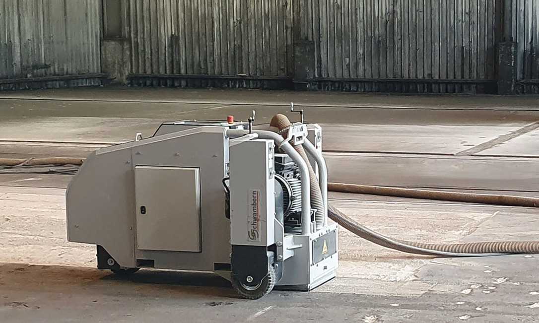 Kopfsteinpflaster barrierefrei abschleifen mit neuer Schwamborn-Fräse Kopfsteinpflaster barrierefrei abschleifen mit neuer Schwamborn-Fräse