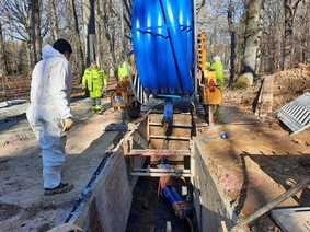 Grabenlos im Waldgebiet