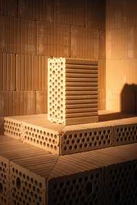 Lehmziegel im Dünnbettverfahren für Gebäudeklasse 4 zugelassen