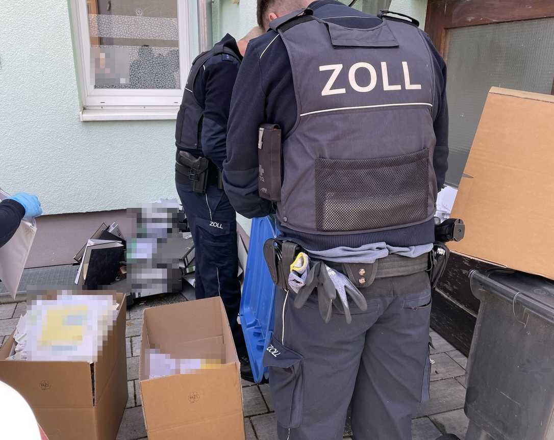 Tübingen: Razzia bei Bauunternehmen – Schwarzarbeit & Festnahmen Tübingen: Razzia bei Bauunternehmen – Schwarzarbeit & Festnahmen