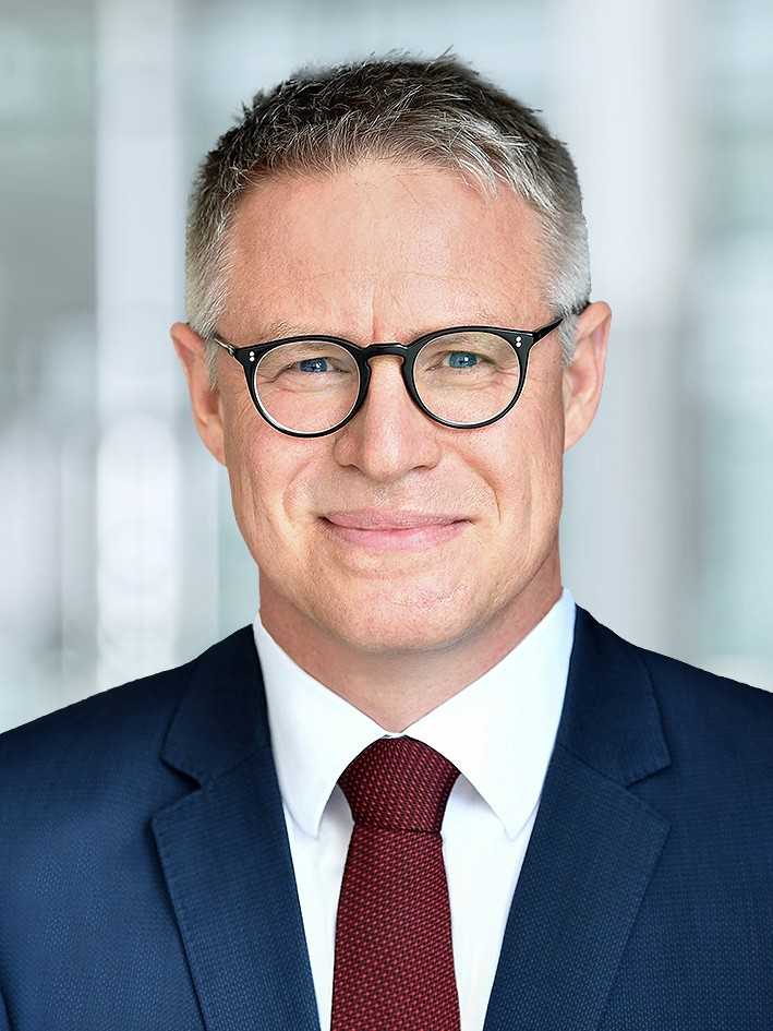 Dr. Moritz Pützow ist Partner und Leiter Öffentliches Recht bei der Wirtschaftskanzlei KPMG Law in Berlin. | Foto: KPMG