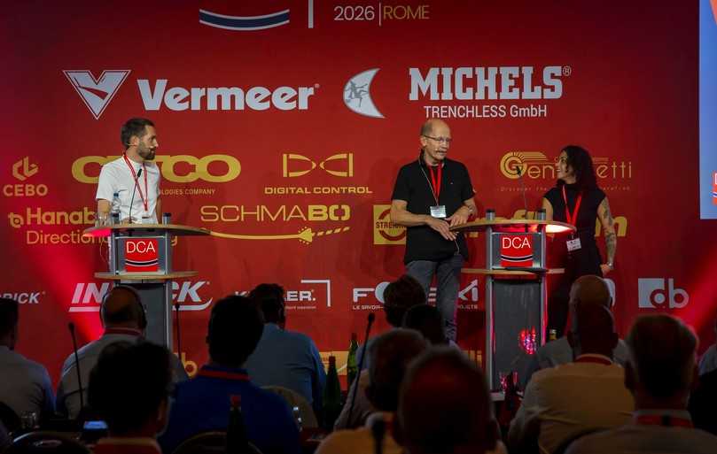 Wie geht man mit Baugrund-Unsicherheiten um? Philipp Dick, X-plan schnau engineering GmbH & Co. KG (l.), Christoph Donié und Jaqualine Farias Ewald, Dr. Donié Geo-Consult GmbH, diskutierten darüber praxisnah mit den Teilnehmern. | Foto: DCA