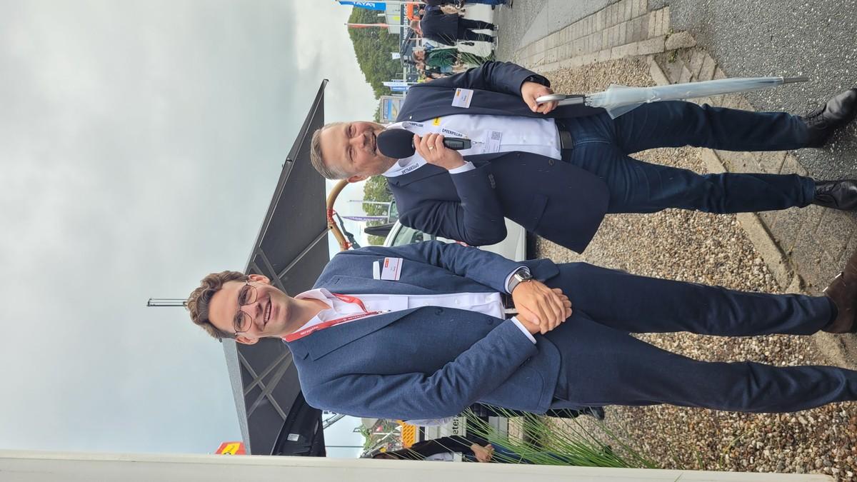 Erst sieben Tage im Amt und schon auf der Nordbau: Björn Sack (l.) hat die Leitung der Strategischen Geschäftseinheit Rental der Zeppelin Gruppe und den Vorsitz der Geschäftsführung der Zeppelin Rental GmbH übernommen. | Foto: bb