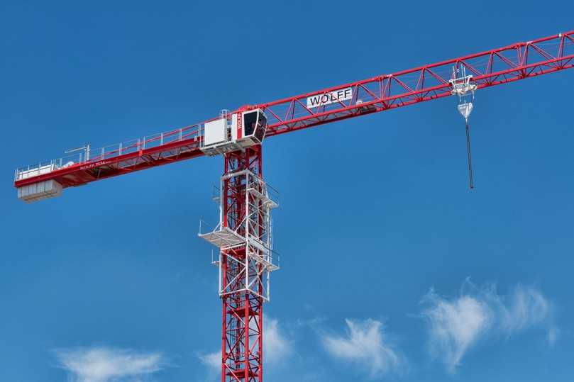 Das High-Speed-Positioning-System ermöglicht es, die Last am Kranhaken fast schwingungsfrei zu bewegen und millimetergenau zu positionieren. | Foto: Wolffkran Das High-Speed-Positioning-System ermöglicht es, die Last am Kranhaken fast schwingungsfrei zu bewegen und millimetergenau zu positionieren. | Foto: Wolffkran