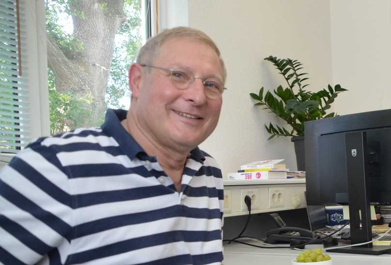 „Auch wenn weniger Besucher kommen, diejenigen, die da sind, haben ein konkretes Interesse. Davon profitieren die Aussteller.“ Wolfgerd Jansch, Messechef der Nordbau in der B_I Medien-Redaktion | Foto: B_I/bb „Auch wenn weniger Besucher kommen, diejenigen, die da sind, haben ein konkretes Interesse. Davon profitieren die Aussteller.“ Wolfgerd Jansch, Messechef der Nordbau in der B_I Medien-Redaktion | Foto: B_I/bb