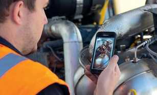 Mit Handy-App und Augmented Reality Maschinenprobleme beheben