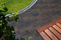 Pflasterklinker mit ungewöhnlichem Formatmix