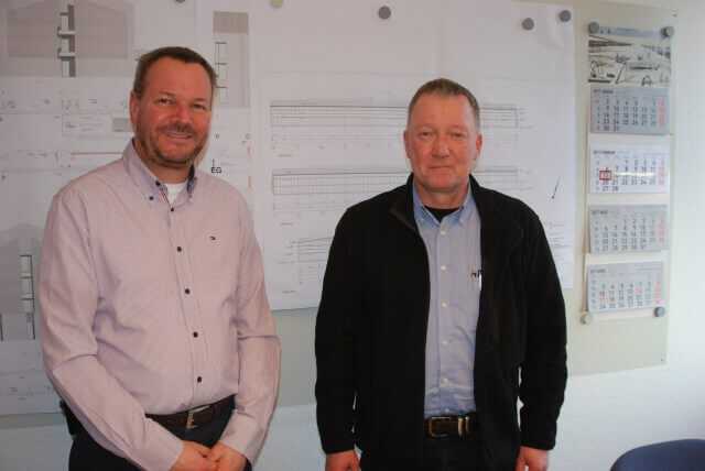 Jens Dibbern (links) und Jörg Momsen sind bei der Bauunternehmung Heinrich Karstens für die Ausbildung zuständig. Jens Dibbern (links) und Jörg Momsen sind bei der Bauunternehmung Heinrich Karstens für die Ausbildung zuständig.