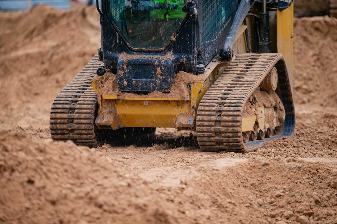 Baumaschinen reinigen: Sicher mit Hochdruck Baumaschinen reinigen: Sicher mit Hochdruck