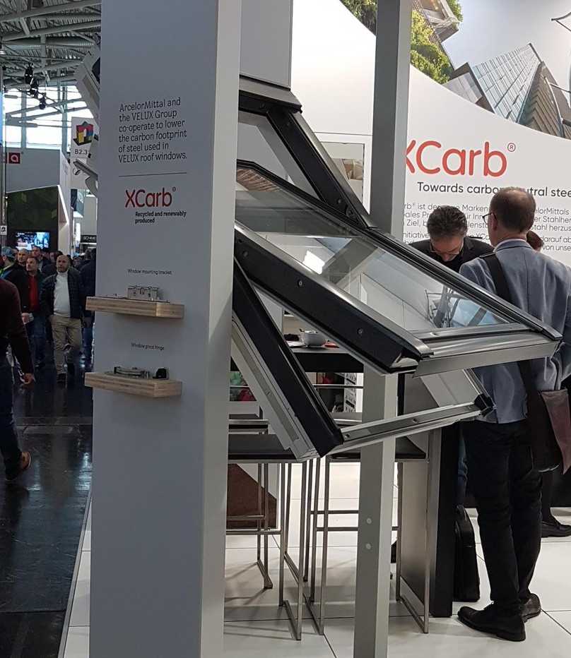 Die Velux Gruppe will den kohlenstoffreduzierten Stahl XCarb von ArcelorMittal für Scharniere und Einbauwinkel ihrer Dachfenster einsetzen. | Foto: B_I/bb Die Velux Gruppe will den kohlenstoffreduzierten Stahl XCarb von ArcelorMittal für Scharniere und Einbauwinkel ihrer Dachfenster einsetzen. | Foto: B_I/bb