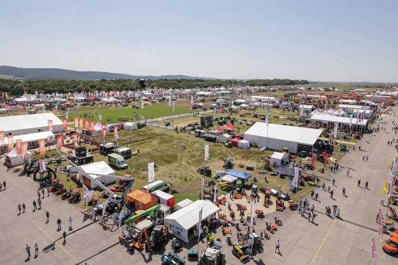 demopark-Neuheitenwettbewerb 2021: Innovative Technik für GaLaBau und Kommunen prämiert demopark-Neuheitenwettbewerb 2021: Innovative Technik für GaLaBau und Kommunen prämiert