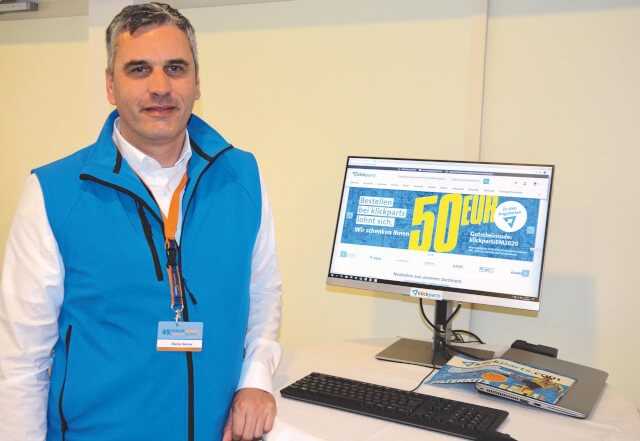Auf dem diesjährigen VDBUM-Seminar in Willingen erklärte Geschäftsführer Stephan Bäumler im persönlichen Gespräch die Funktionsweise und die Vorteile des Klickparts-Webshops. | Foto: B_I Auf dem diesjährigen VDBUM-Seminar in Willingen erklärte Geschäftsführer Stephan Bäumler im persönlichen Gespräch die Funktionsweise und die Vorteile des Klickparts-Webshops. | Foto: B_I