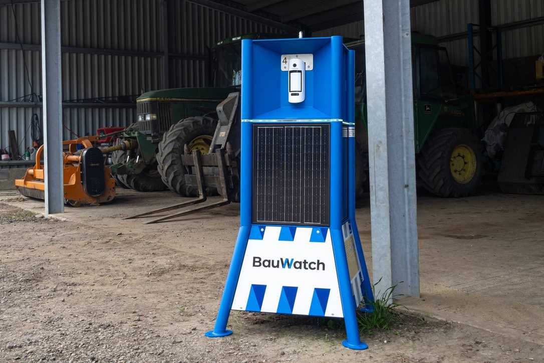 Videoüberwachung am Bau: BauWatch Scout mit Solar-Energie bietet 360° Diebstahlschutz Videoüberwachung am Bau: BauWatch Scout mit Solar-Energie bietet 360° Diebstahlschutz