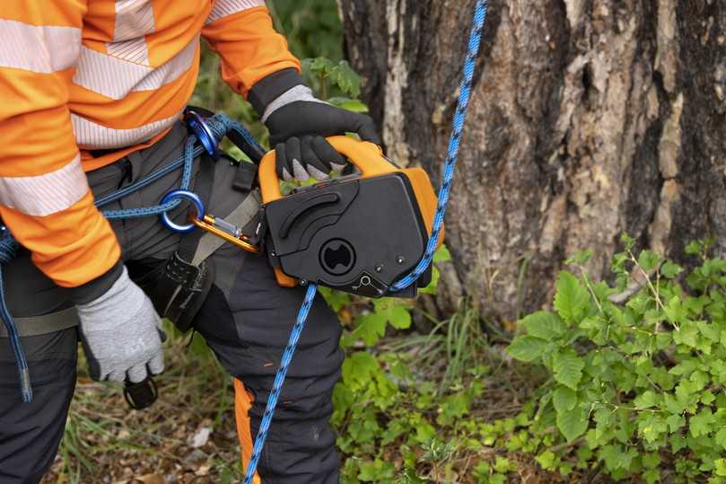 Der Power Ascender soll ab Anfang 2024 bei ausgewählten Partnern erhältlich sein. | Foto: Husqvarna Der Power Ascender soll ab Anfang 2024 bei ausgewählten Partnern erhältlich sein. | Foto: Husqvarna