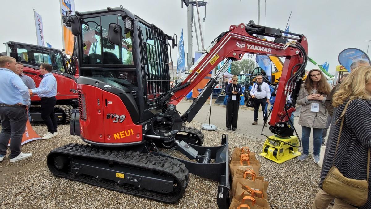 Bei HKL Baumaschinen fanden die NordBau-Messegäste zum Beispiel den neuen Yanmar-Minibagger SV39. | Foto: B_I MEDIEN/Brinkmeier