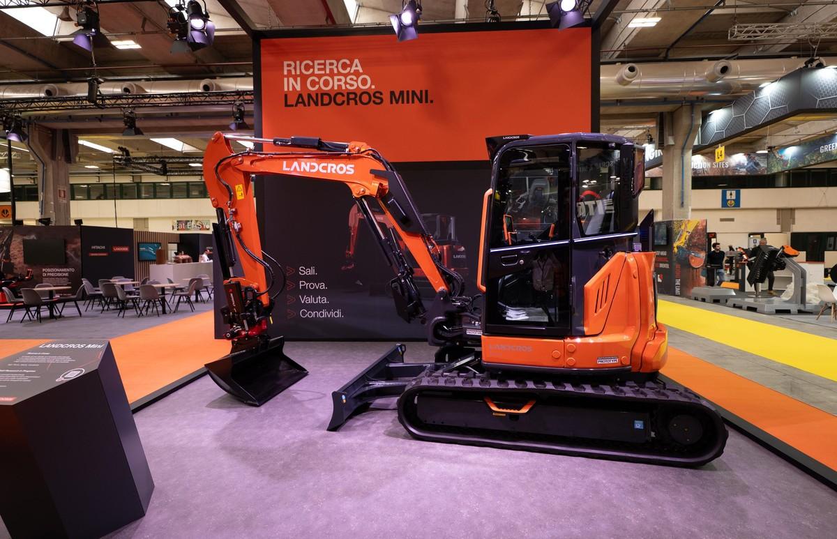 Neues Kabinenkonzept: Der 5-Tonnen-Bagger Landcros Mini von Hitachi hat zwei SaMoTer Innovation Awards gewonnen. | Foto: Hitachi